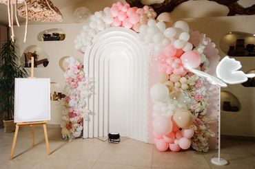 Balloon Garland for event decorating in Jupiter, FL. Palm Beach County