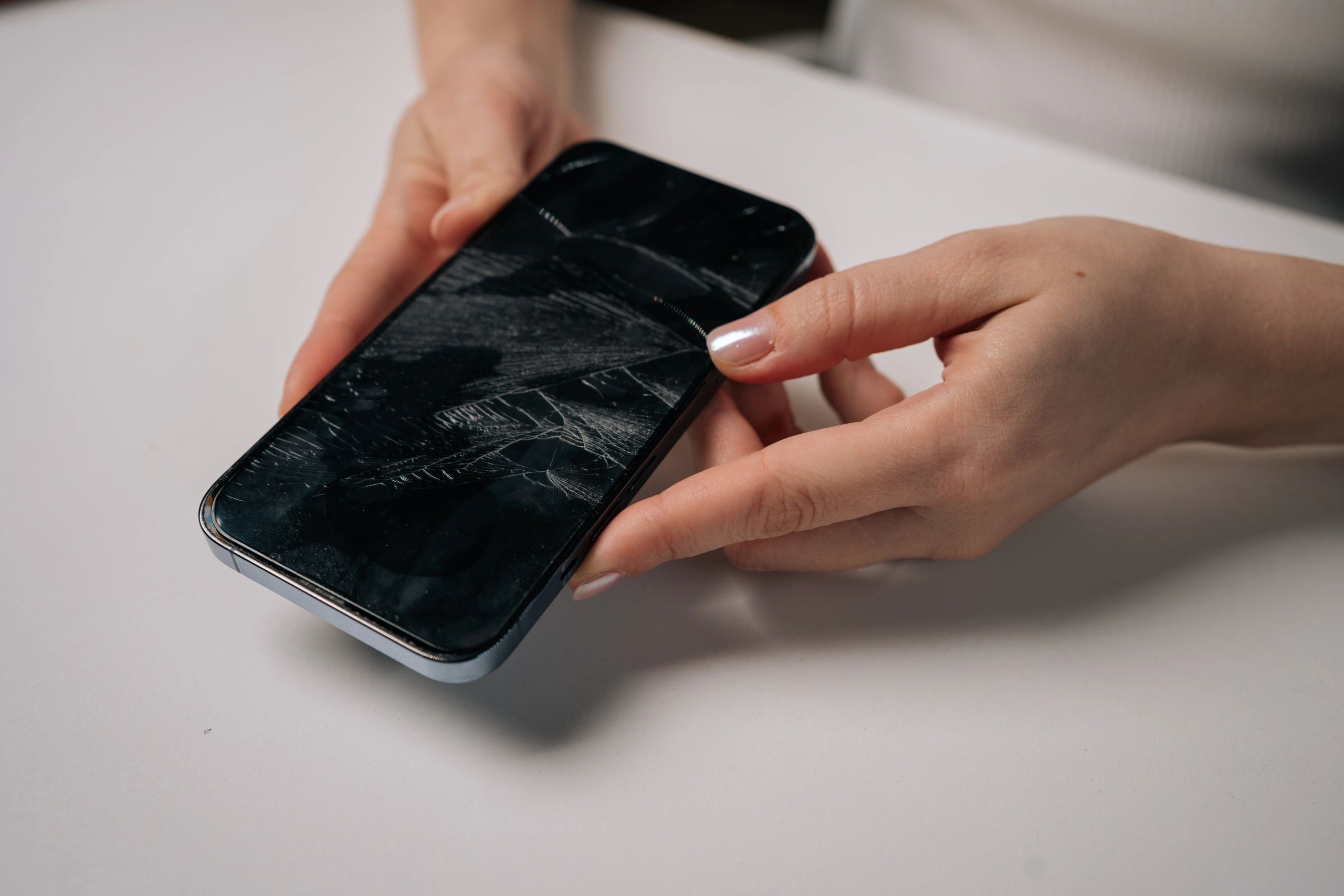 Fast Phone Screen Repair – PASSCALTECH Bronx