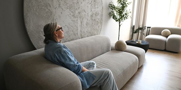 A woman seeking outpatient treatment for alcoholism and addiction in Bala Cynwyd and Lower Merion