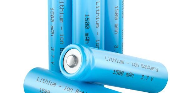 A group of blue lithium-ion batteries with 1500 mAh capacity.