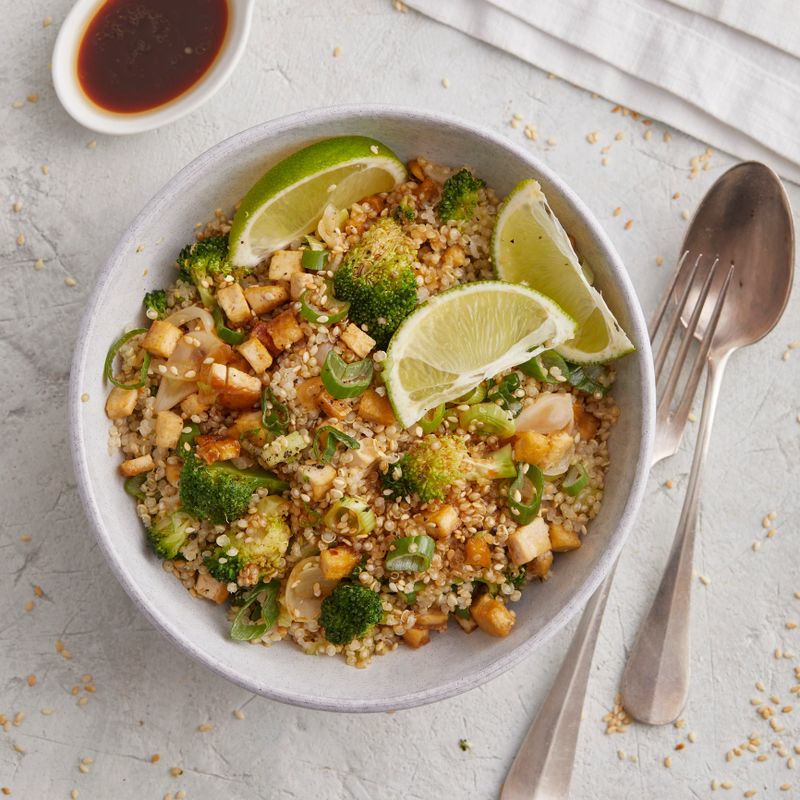 Healthy quinoa with tofu and broccoli — a protein-rich vegan bowl full of flavor, perfect for lunch, dinner, or meal prep.