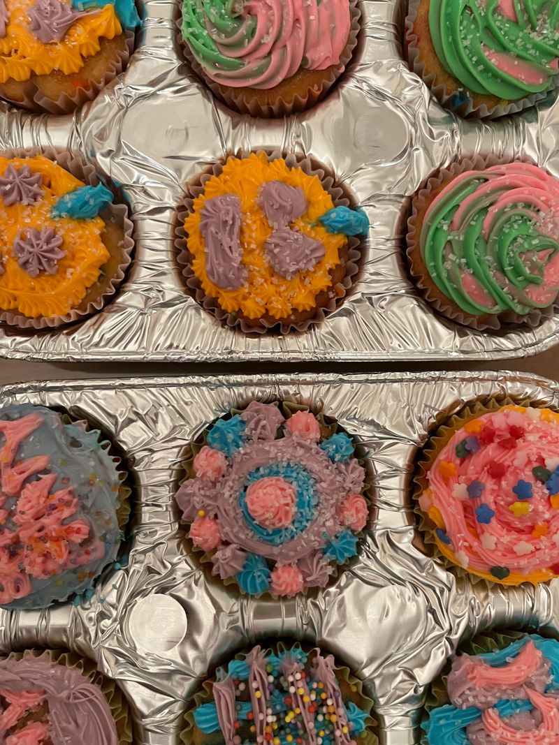 The top down view of decorated cupcakes.