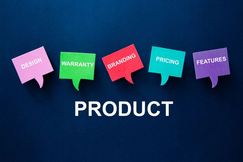 Product concept represented by speech bubbles with key components for marketing strategy
