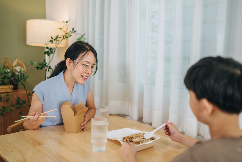 Home food delivery in recyclable disposable utensils