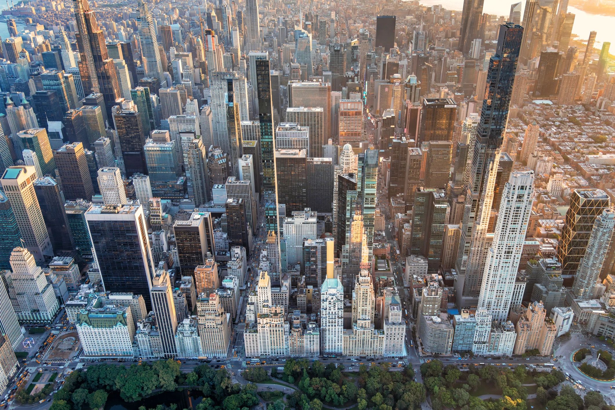 Aerial view of Manhattan skyscrapers and Central Park.