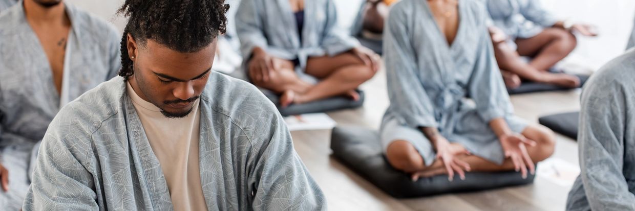 A holistic coaching session with meditation to calm the mind, foster self awareness.