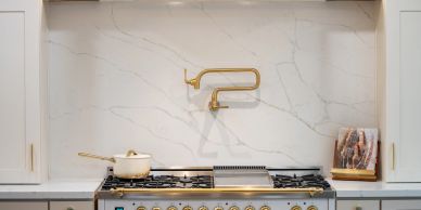 Modern kitchen custom backsplash in Everett, Wa