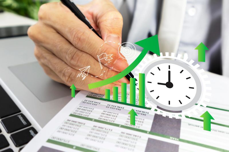 Managing working time and planning work towards goals