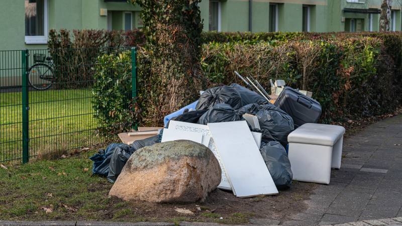 Efficient Junk Removal in Saint-Colomban