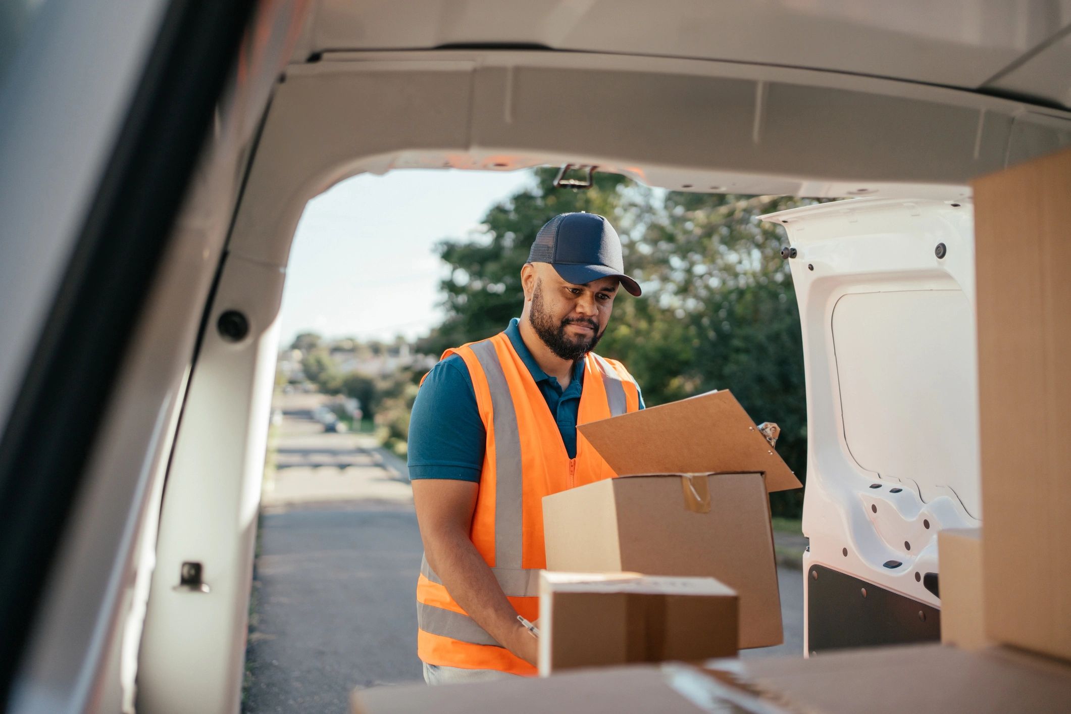 Improve E-Commerce Delivery & Satisfaction
