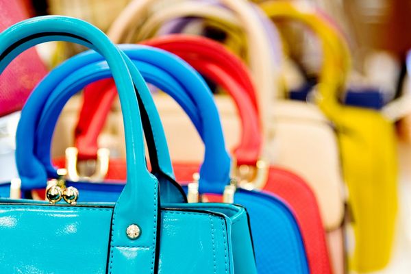 Handbags and Purses 