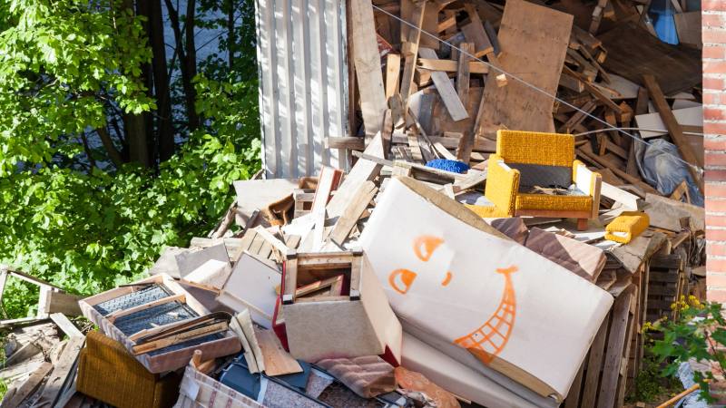 Cheap Junk Removal in Saint-Philippe