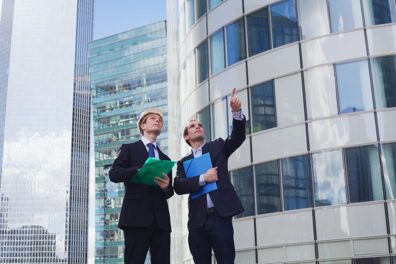 architect and engineer discussing new project