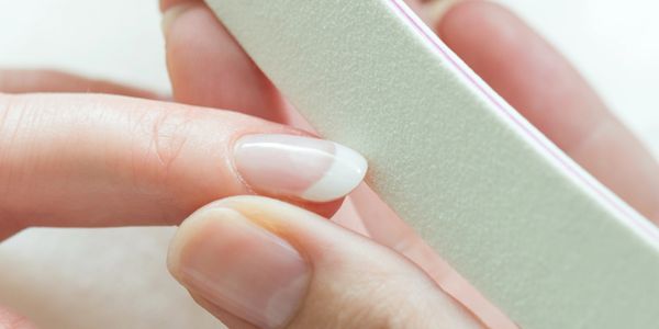 Nail preparation 
Nail file 
Healthy nails 