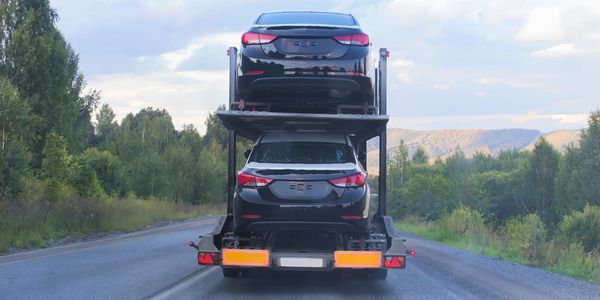 Car hauler shipping cars