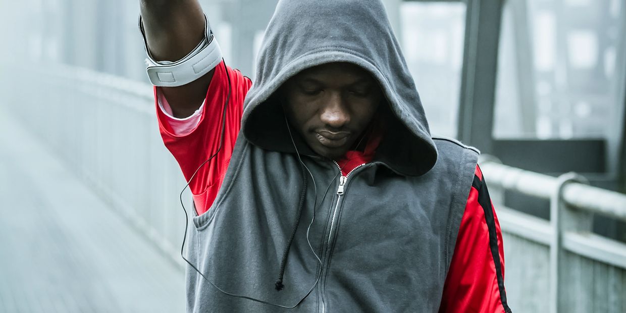 Cartoon hands with a clipboard and pen for signing documents.