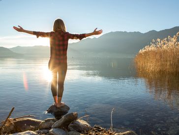  Morning light by the Tweed River,100% organic living, natural wellness, and harmony with nature 