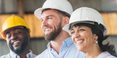 Estimator project manager meeting clients and managing fence jobs in Kansas City metro