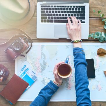 Télétravail en freelance.  À la découverte du monde.