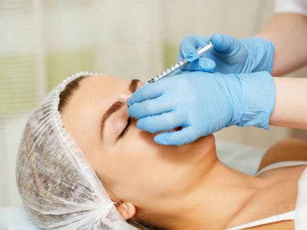 Tratamiento de arrugas de expresión  con Toxina Botulínica en Castelldefels