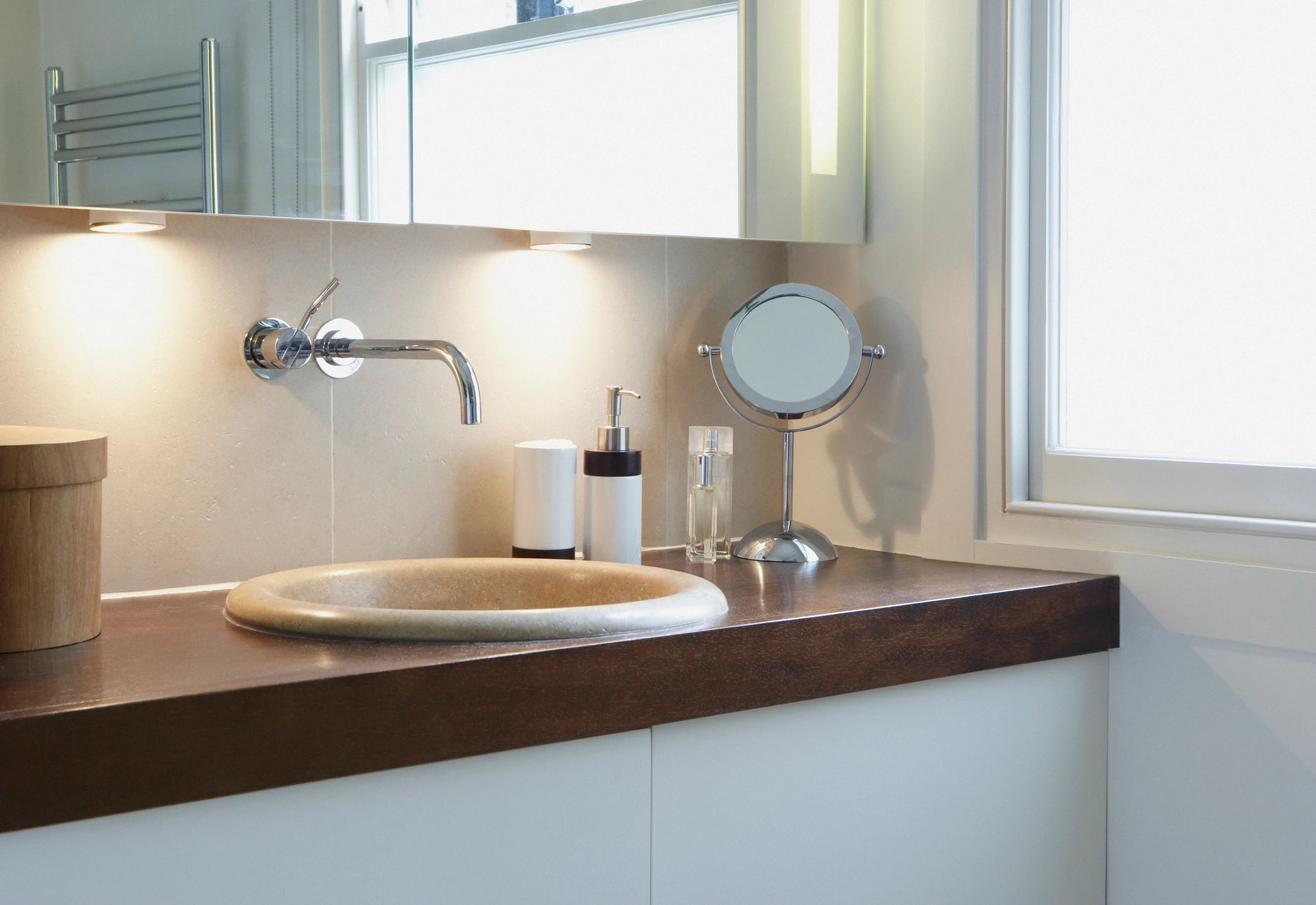 Choose a Bathroom Vanity That Fits