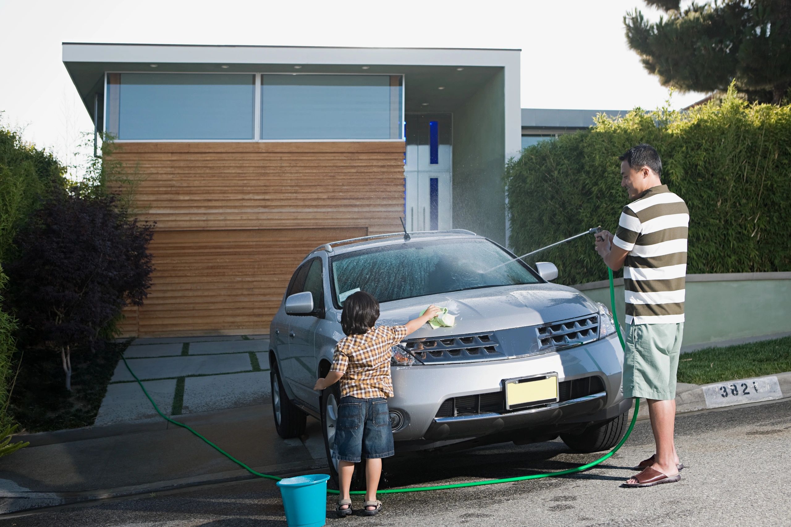 When to Power Wash Your Driveway