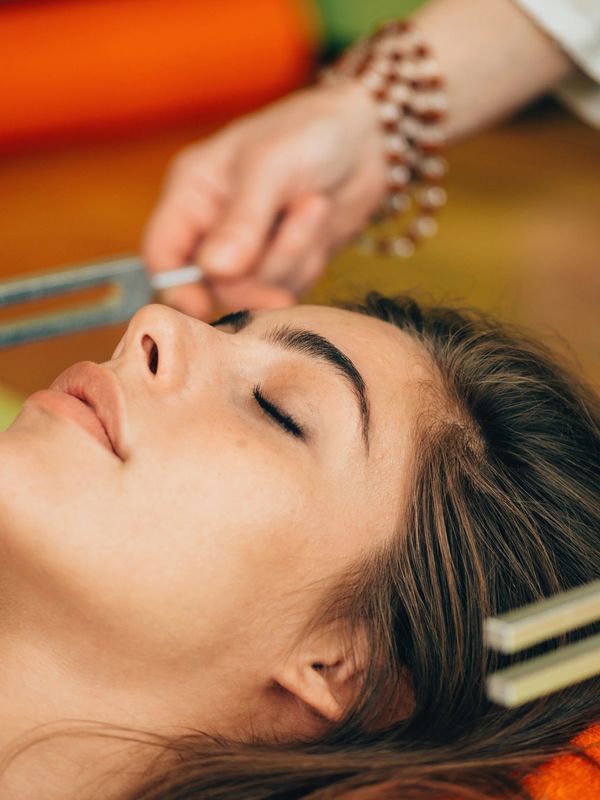 Roxanne, Tuning Forks as taught by Dr. John Baulieu Psychologist, NaturalPath and Sound Heal & Teach