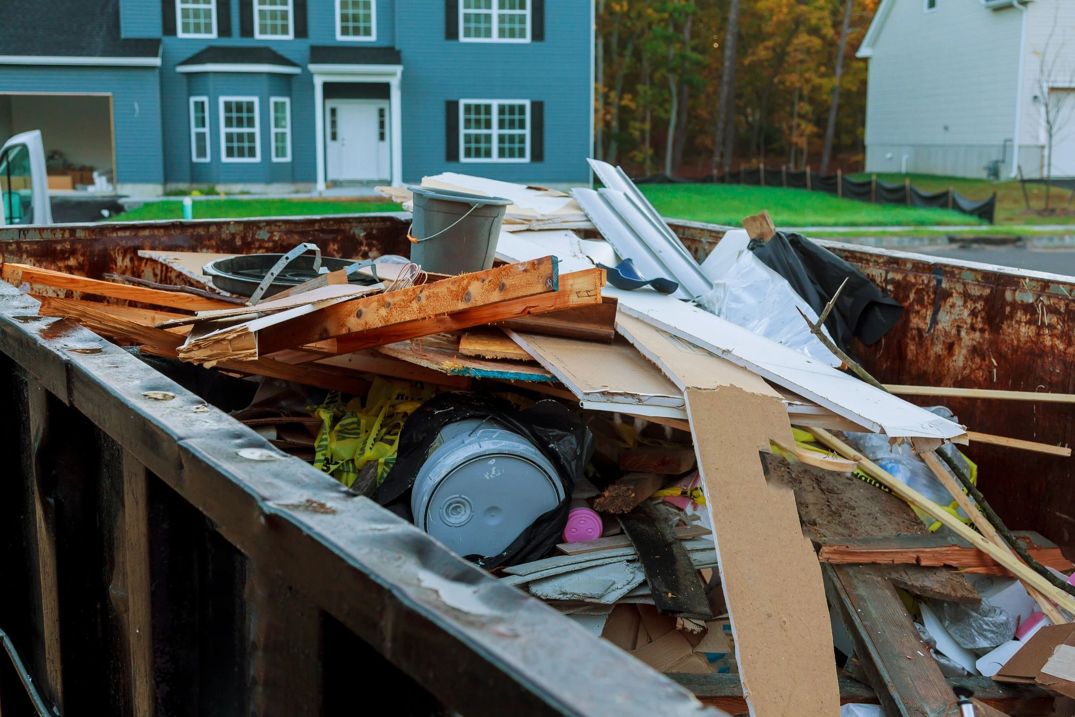 Home Junk Removal Services - Fast & Affordable