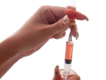 Vitamin B12 injection in Havant to support energy levels and overall wellbeing.