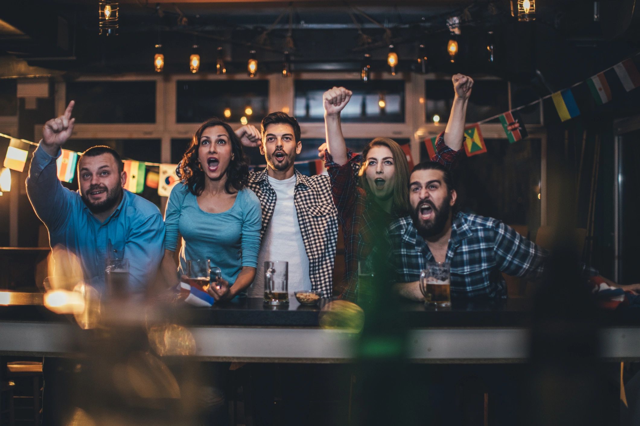 3 and Out Sports Bar & Lounge — Inglewood