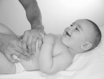 Colic baby massage 