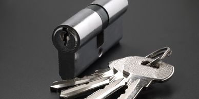 KAPI SİLİNDİRİ VE 3 ADET ANAHTAR