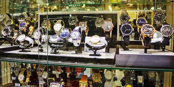 Selling, trade, buy luxury watches 