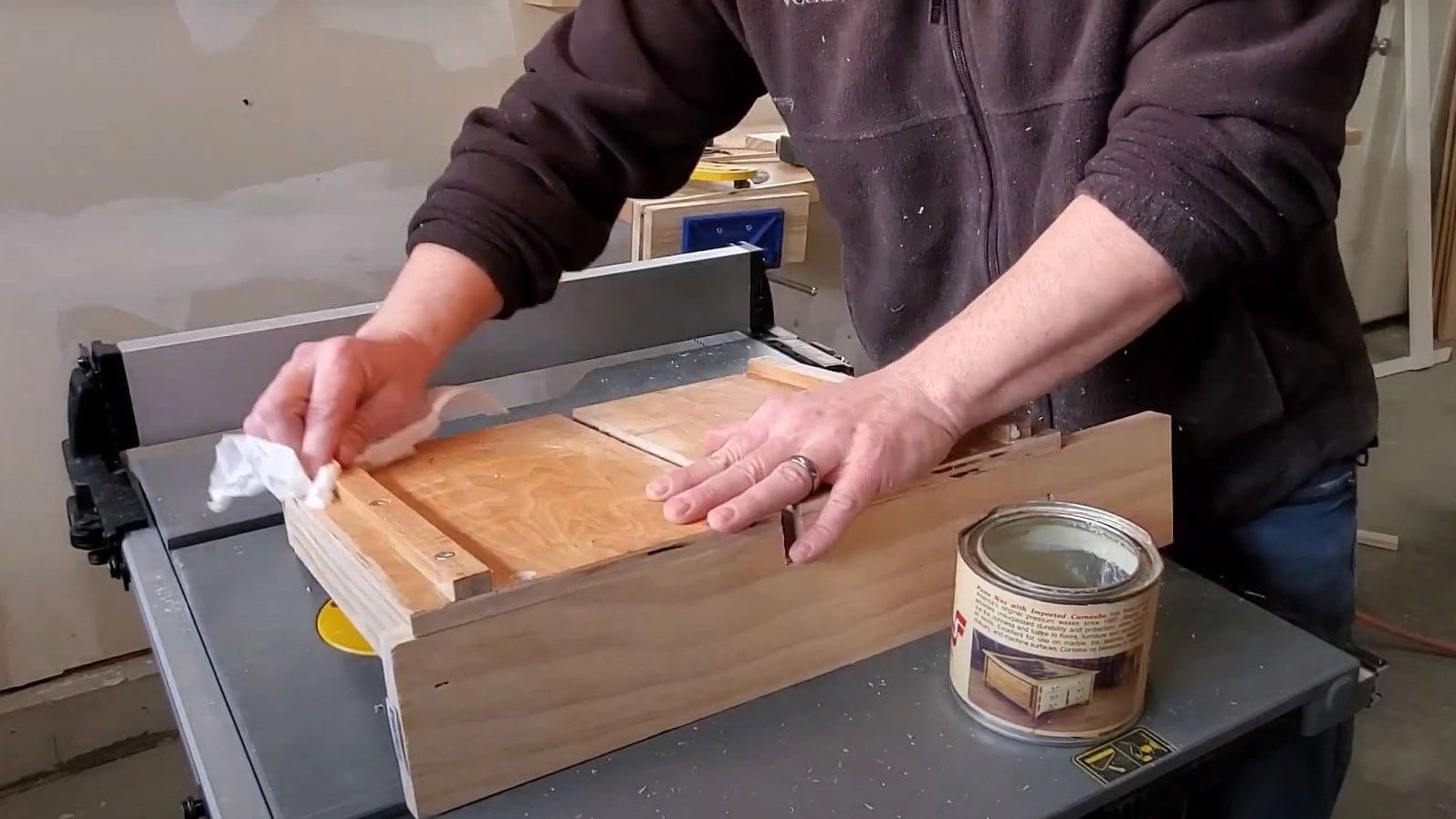 What Wax to Use on Table Saw?