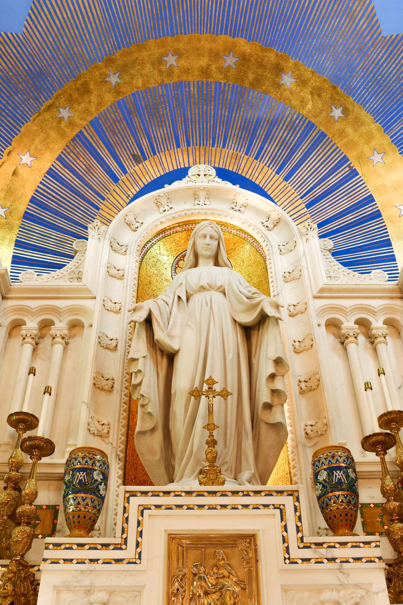 A Medal that Changed the World - The Miraculous Medal Shrine