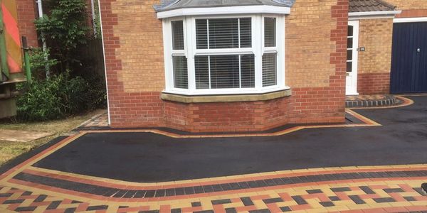 Beautiful block paving & tarmac design driveway