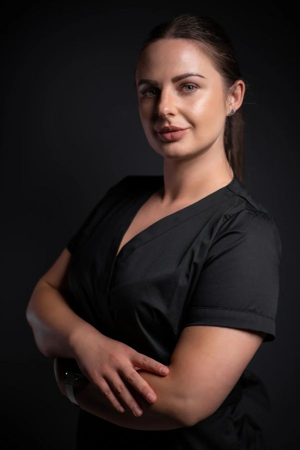 Massage therapist 