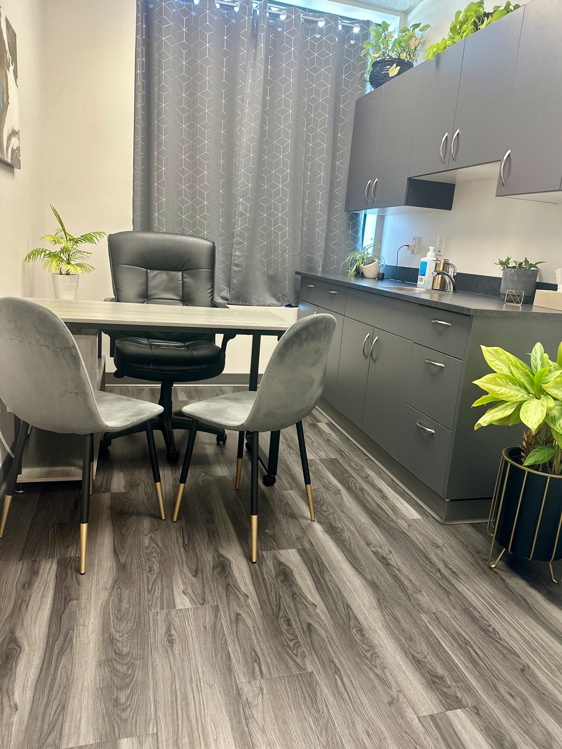 //img1.wsimg.com/isteam/ip/0053f568-d2f8-4a3a-b3e1-761cc3406794/IMG_6381.jpg/:/rs=w:1300,h:800