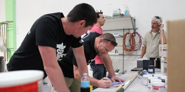 Students interacting with one another in a comfortable setting | Hands-On Epoxy Training & Supply