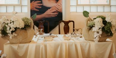 Swan floral arrangement rental