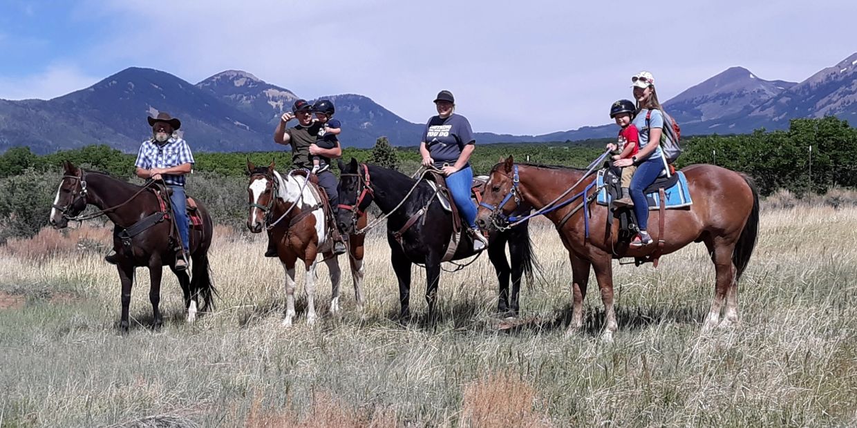 Moab family group personalized trail ride