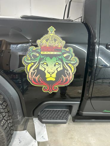 Commercial graphics on 2025 GMC Sierra HD