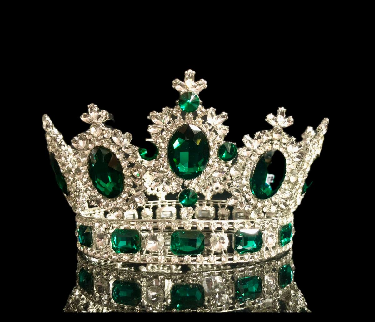 Clora Round Crown