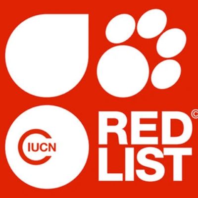 IUCN Red List logo on a red background.