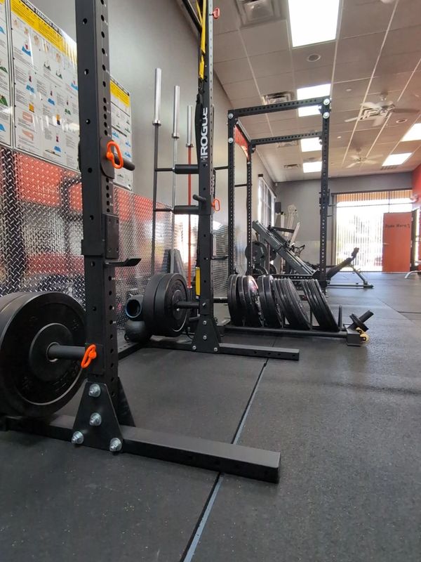 rogue gym equipment for crossfit, functional fitness, powerlifting, bodybuilding, and compound lifts
