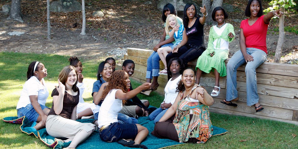 JBB Founder and Mentees at picnic