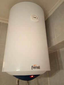 scaldabagno 80 litri in funzione