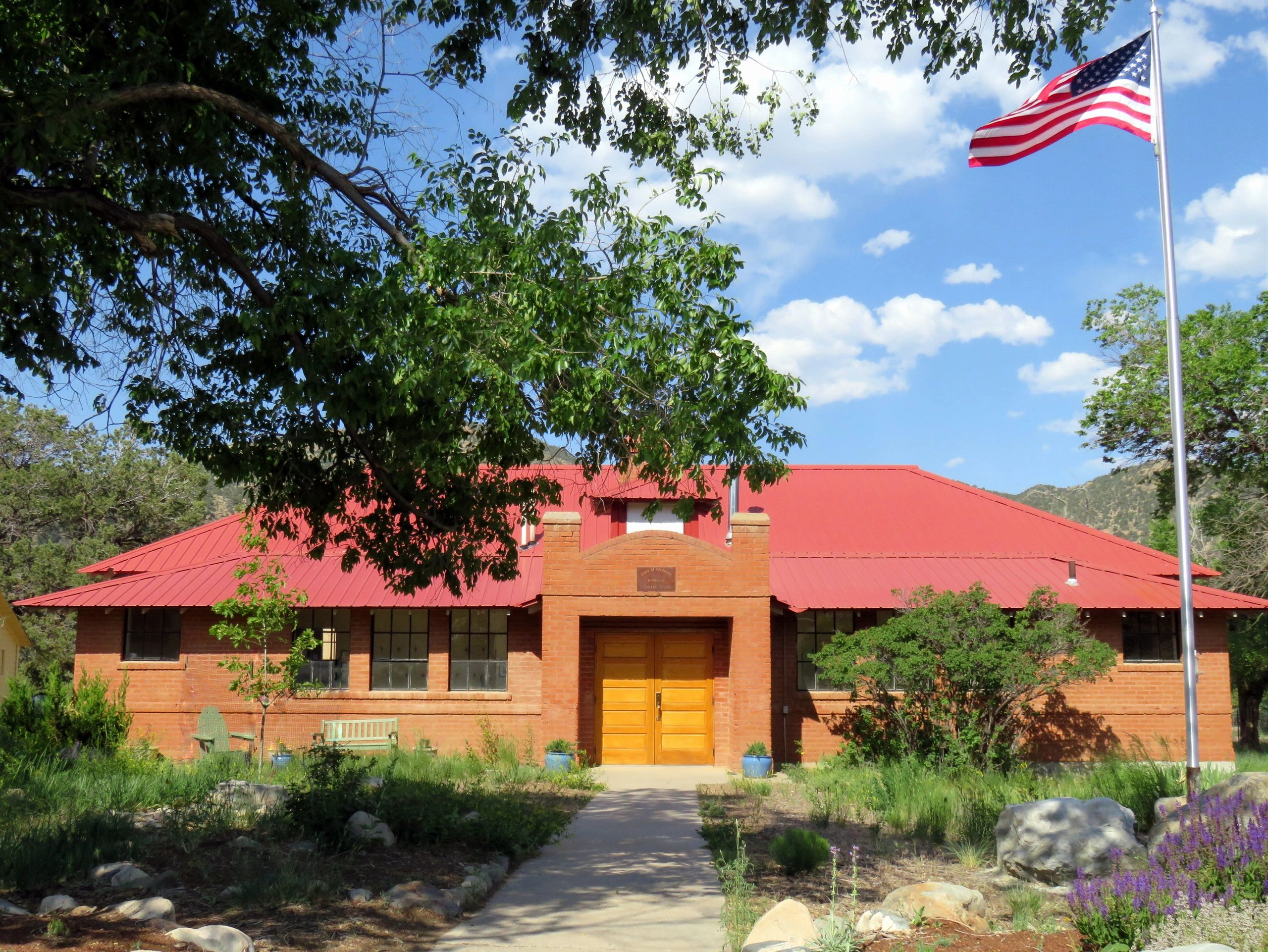 How to Donate Coaldale Schoolhouse