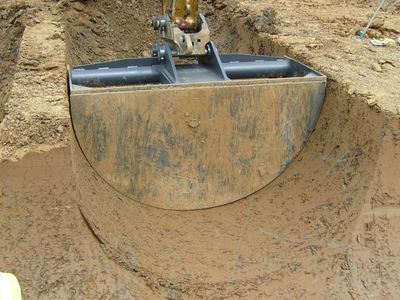round pipe digging bucket