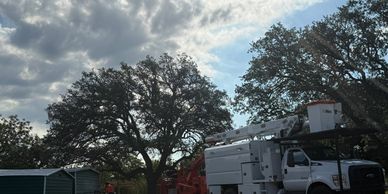 61 feet reach bucket lift with dump chipper bed